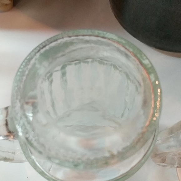 Vintage Bundle of Glass Mugs - Picture 8 of 9